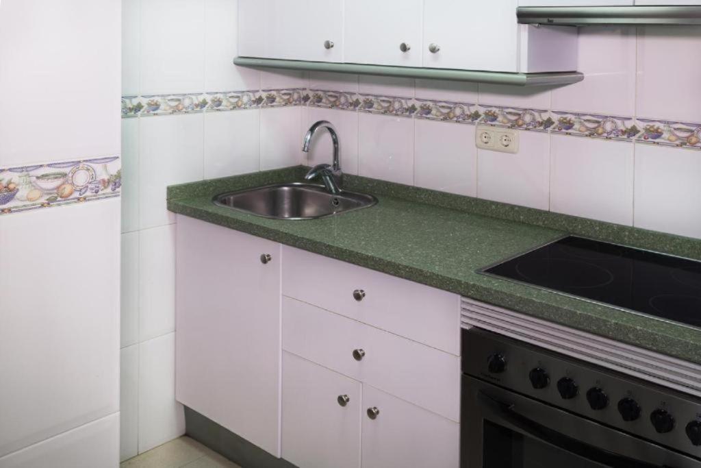 Apartamentos Chinasol Альмуньекар Номер фото